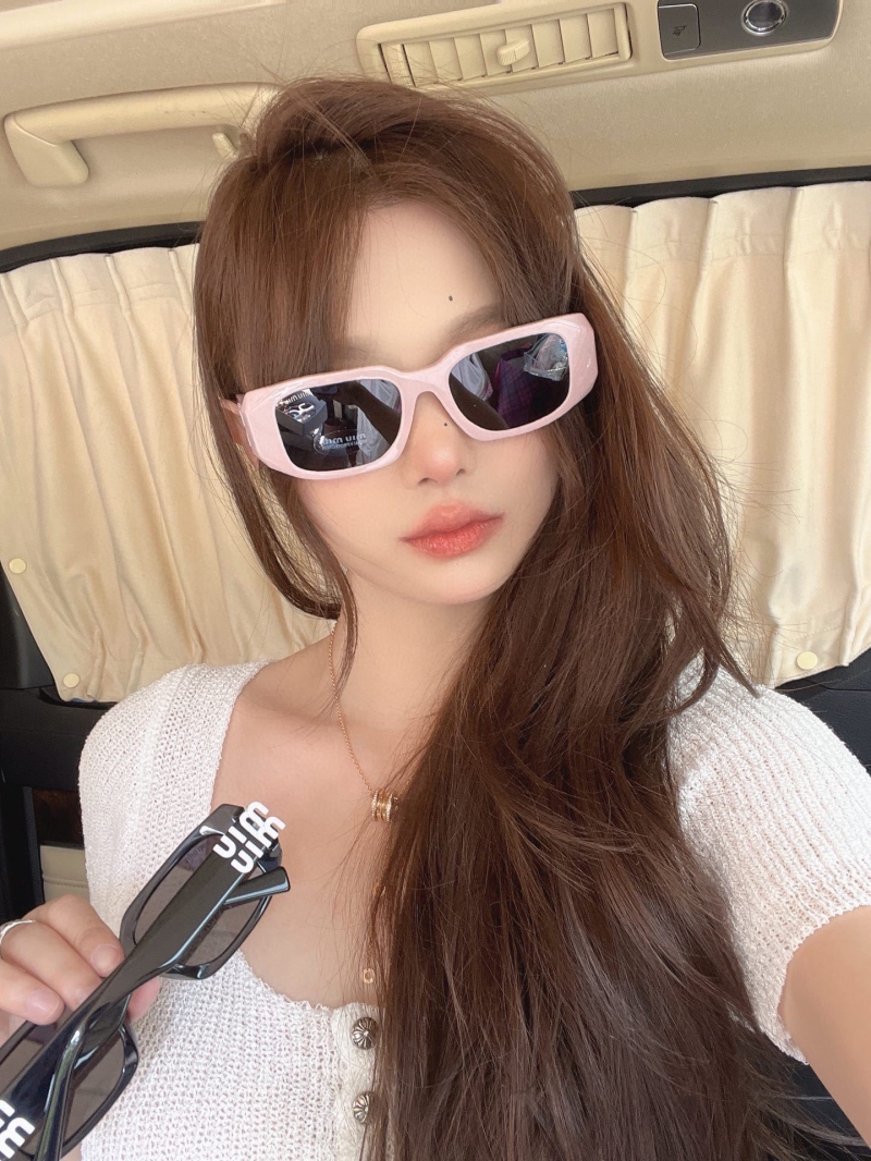 Miu miu Sunglasses